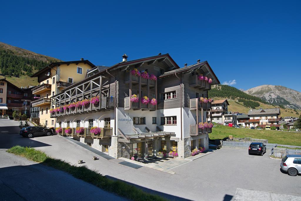 Hotel Marzia ลีวินโญ ภายนอก รูปภาพ