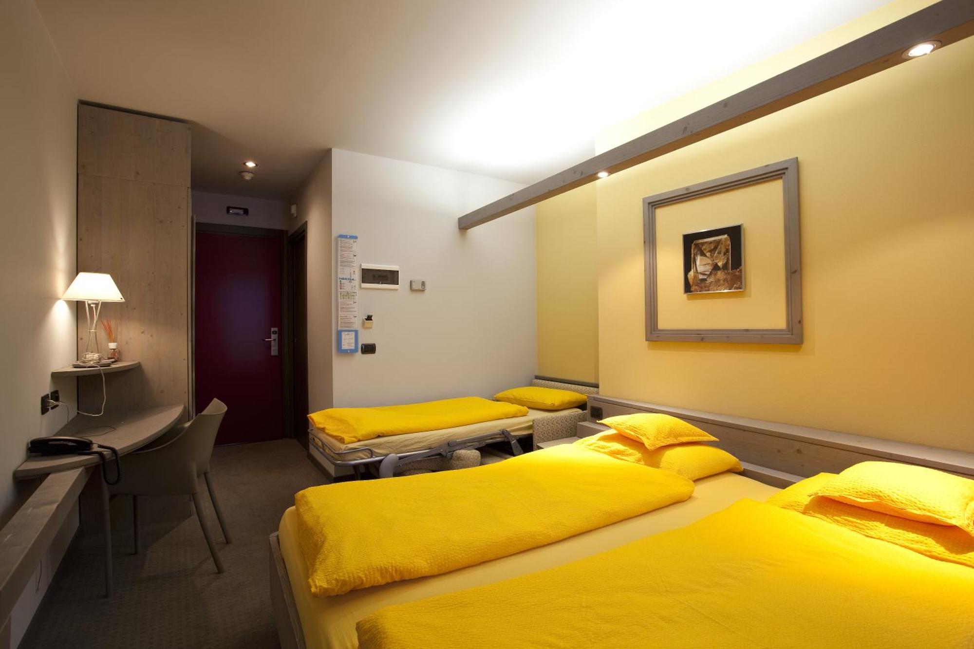 Hotel Marzia ลีวินโญ ภายนอก รูปภาพ