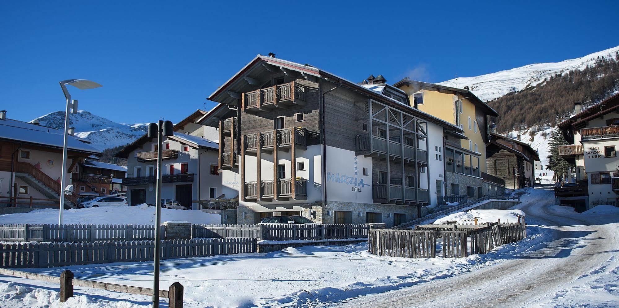 Hotel Marzia ลีวินโญ ภายนอก รูปภาพ